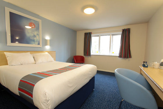 Travelodge Alton Four Marks Room photo